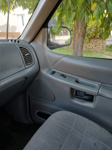 Imagen 5 de 8 de Ford Explorer 1997 4.0 Xlt 4x2