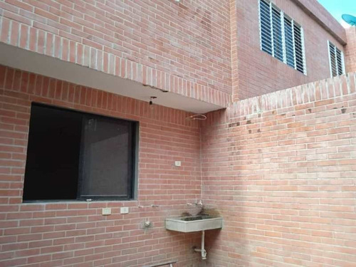 Imagen 13 de 13 de Vr Vendo Townhouse Naguanagua Urb. Quintas Del Norte