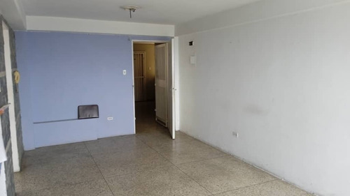 Apartamento En Avenida Aragua Edificio Canaima Maracay Bueno Bonito Y Barato 009jsc