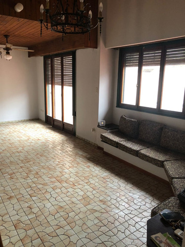 Alquiler Casa En Jose C Paz Centro