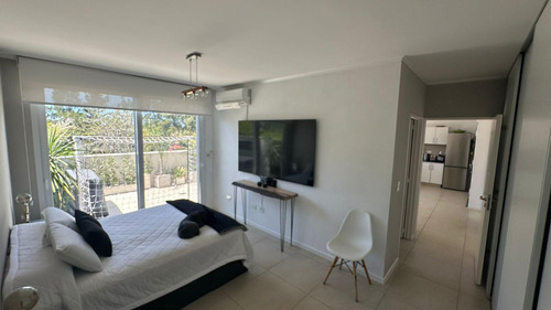 Departamento En Villa Los Remeros. 2 Amb