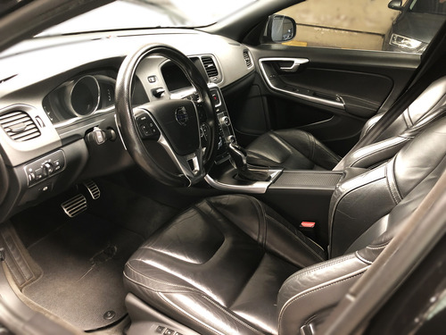 Volvo S60 2.0 T6 R-design