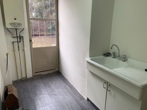 Acogedora Casa En Zona Villa Universidad Católica!