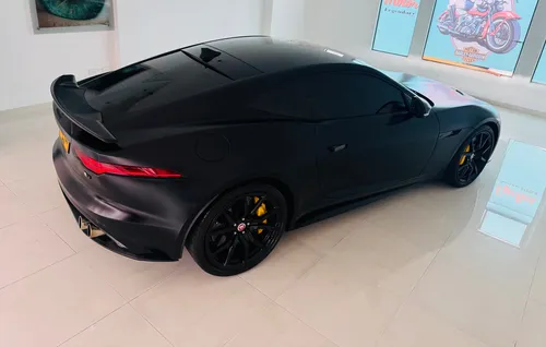 Jaguar F Type R