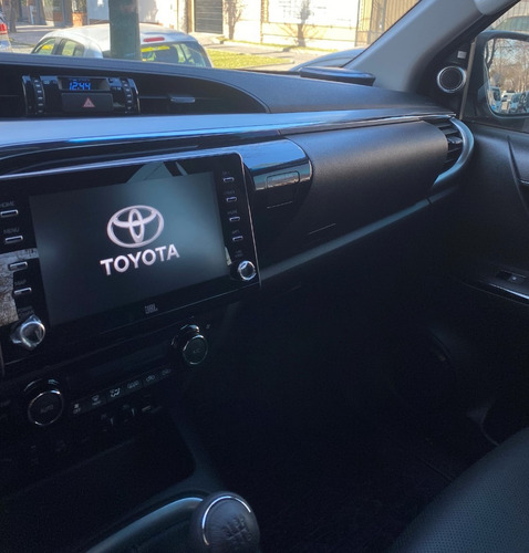Imagen 6 de 12 de Toyota Hilux 2.8 Cd Srx 4x4