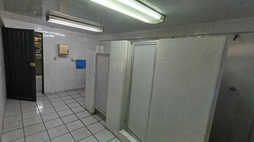 Excelente Bodega En Escandon Con Area De Oficinas Y Estacionamientos