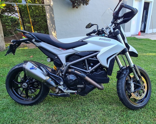Ducati Hyperestrada 821