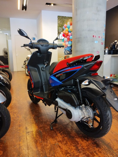 Imagen 7 de 17 de Nuevo Scooter Aprilia Sr 160 Azul Inyección Abs