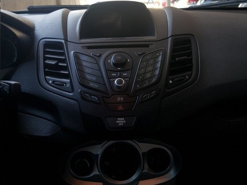 Imagem 5 de 12 de Ford Fiesta 1.6 Se Sedan 16v Flex 4p Manual