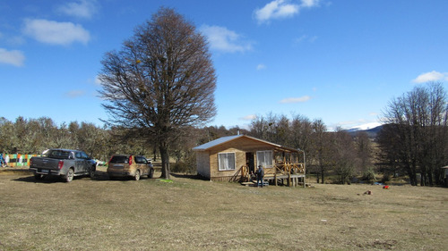 Parcela Con Casa En Sector Lago Pollux