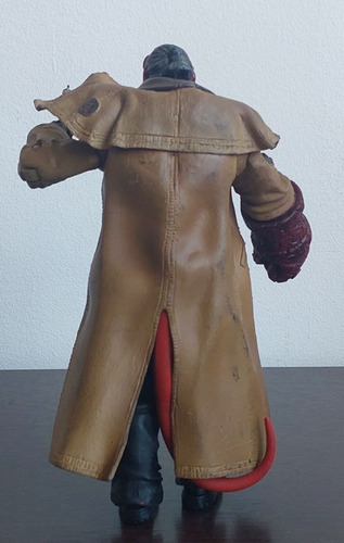 Hellboy The Golden Army Columbia Pictures Movie Mezco (Usado)