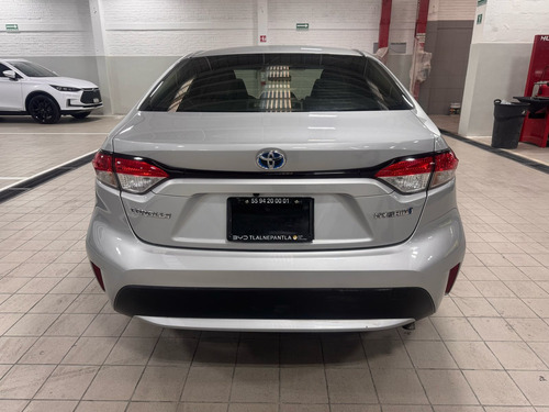 Toyota Corolla 1.8 Hybrid At