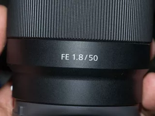 Lente Sony Fe 50mm F/1.8 Lens