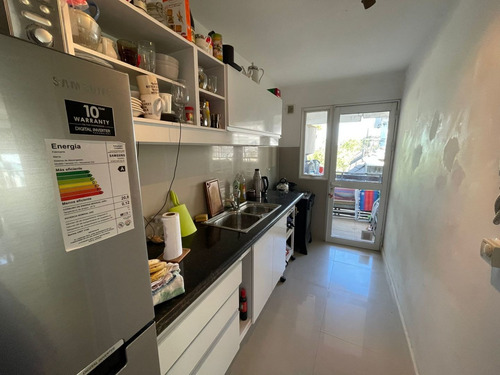 Imagen 4 de 16 de Apartamento En Venta De 1 Dormitorio En Ciudad De La Costa (ref: Vld-3105)