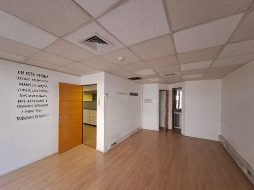 Venta/arriendo De Edificio En Huérfanos Id 50.942-lin