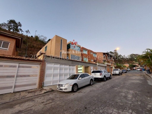 Imagen 16 de 30 de Casa_en_venta_en_caracas_en_alto-hatillo_rah-22-27014 Orlando Figueira 04125535289/04242942992