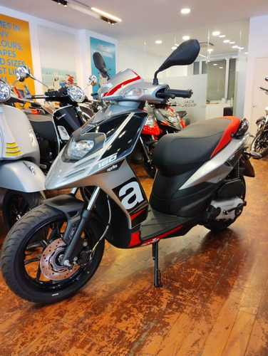 Imagen 7 de 15 de Aprilia Sr 160
