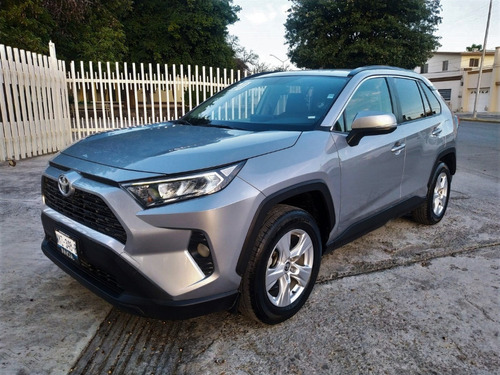 Toyota RAV4 2.5 Xle 4wd At 204 hp