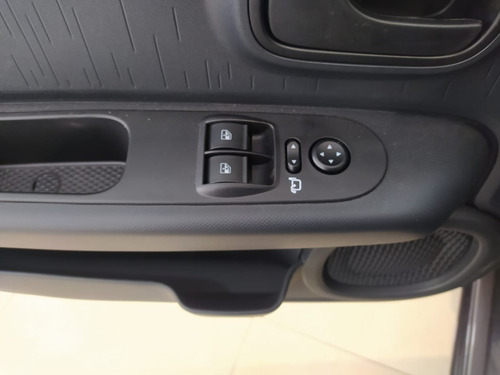 Imagen 5 de 20 de Fiat Mobi 1.0 Easy Pack Top Live On 0km Stock 2023 #fretes