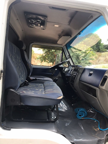 Imagem 12 de 12 de Caminhão 8.120 Euros Bau