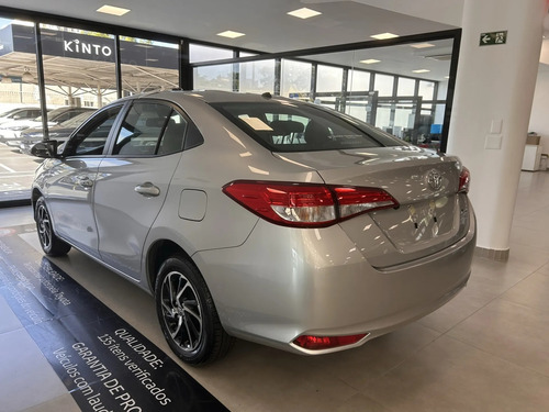 Toyota Yaris 1.5 16V FLEX SEDAN XLS MULTIDRIVE