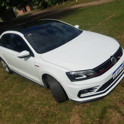 Imagen 2 de 9 de Volkswagen Vento 2.0 Tsi Gli 211cv App Connect + Nav 2016