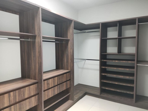 Casa En Venta En El Fraccionamiento Burgos Bugambilias