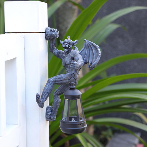 Estátua De Gárgula Alada De Jardim Com Luz Solar Preto