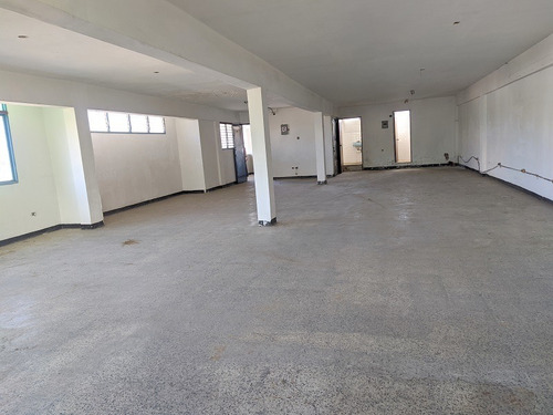 Imagen 8 de 9 de Se Alquila Galpon/deposito 200m2 El Llanito 3267