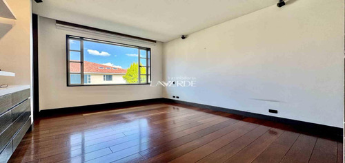 Moderna Casa Con Terraza En El Exclusivo Conjunto Guarigua, Cajicá (18539).