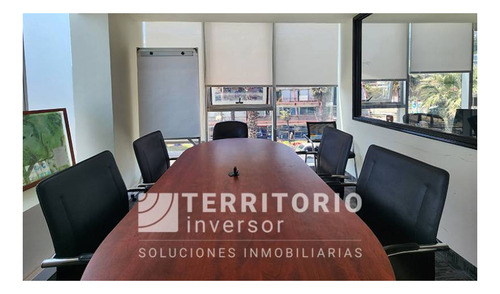 Imagen 3 de 18 de Se Vende Amplia Oficina En Av. Borgoño