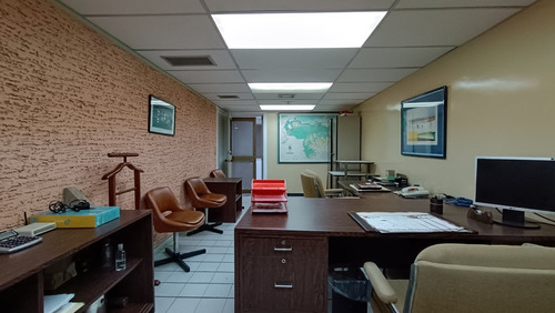 Oficina Amoblada En Venta 183,57 M2 Los Ruices