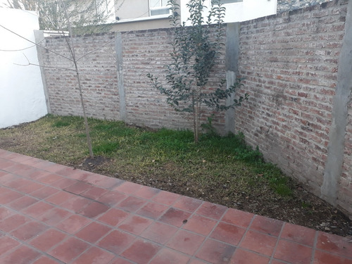Imagen 4 de 10 de Casa En Alquiler A Nuevo. Marañon 1200 Ituzaingo