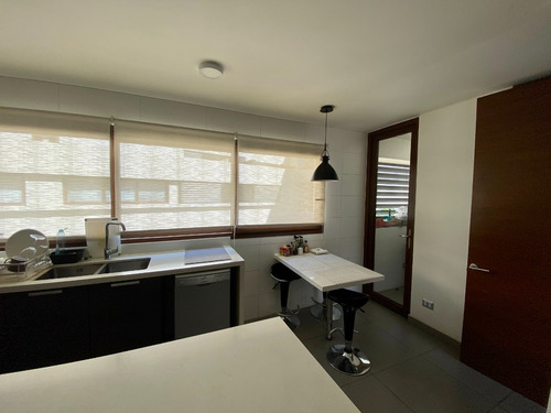 Departamento En Venta La Dehesa // Rooftop , Accesos!