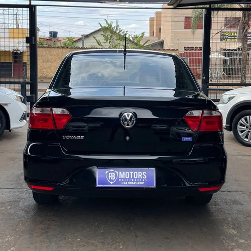 Volkswagen Voyage 1.6 MSI TOTALFLEX 4P MANUAL