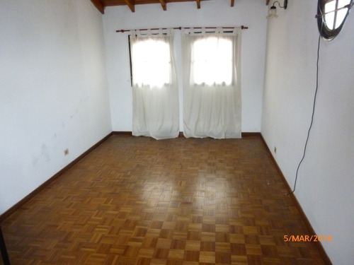 Imagen 15 de 21 de Chalet En Dos Plantas, Hurlingham