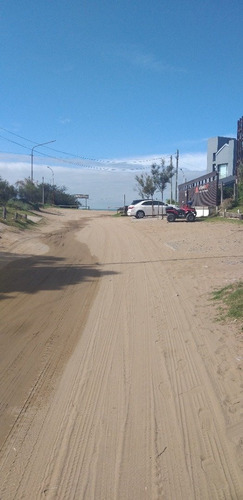 8 Departamentos A Metros Del Mar. Renta Activa !