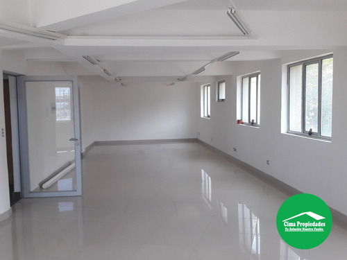 Oficinas Céntrico Edificio, Plantas Libres 1050 M2