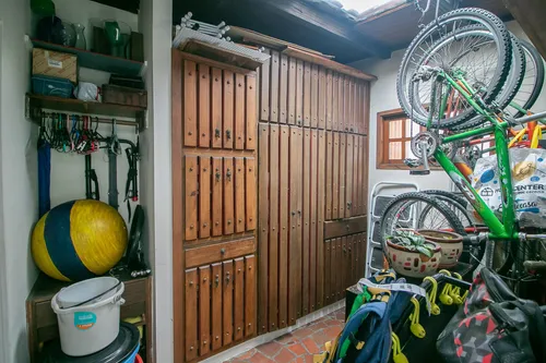 Casa En Venta En Andes Norte. Cod V1030179