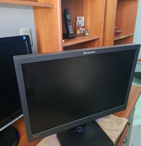 Monitor Lenovo Thinkvision