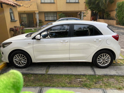 Imagen 2 de 13 de Kia Rio 2020 1.6 Lx Hatchback Mt