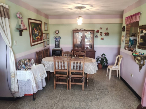 Imagen 2 de 17 de Apartamento En Venta Residencias Plaza Urb. Parque Valencia Adriana Atienzo 04144194178