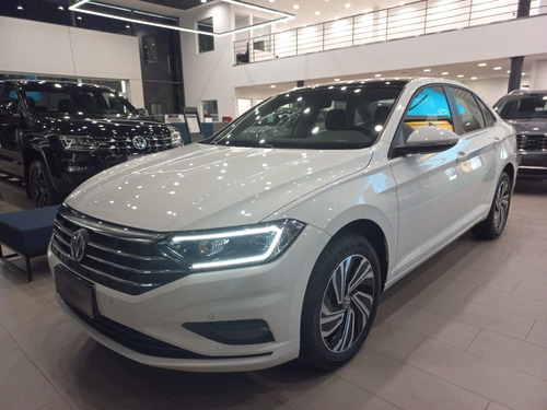 Imagen 5 de 16 de Volswagen Vento Highline 1.4 T 150 Cv 0km Aj