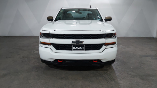 Chevrolet Silverado 2500 5.3 2500 DOBLE CABINA K AT 4WD