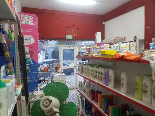 Imagen 4 de 5 de Venta Local En Excelente Zona Comercial