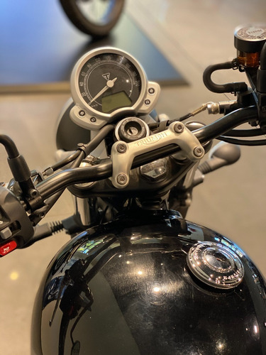 Triumph Street Twin