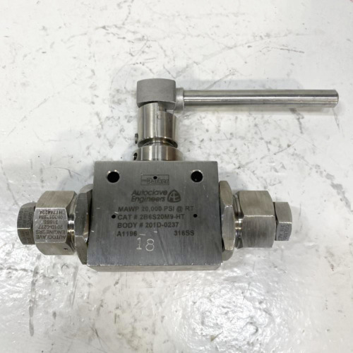 Parker Autoclave 3/8  Stainless Steel 2-way Ball Valve 2 Qaa