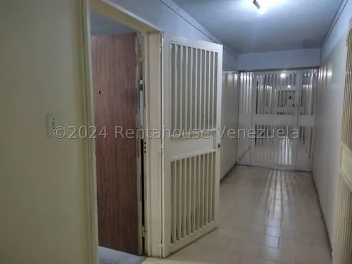 Apartamento En Venta - Ab 25-1023