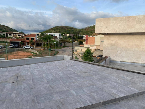 Imagen 11 de 11 de Apto En Casco Central Cod:142905 Marimer 04124382769