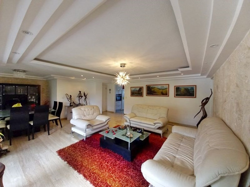 Imagen 5 de 20 de Vendo Apto 395m2 3h+s/3.5b+s/4pe Urb. Miranda 0810